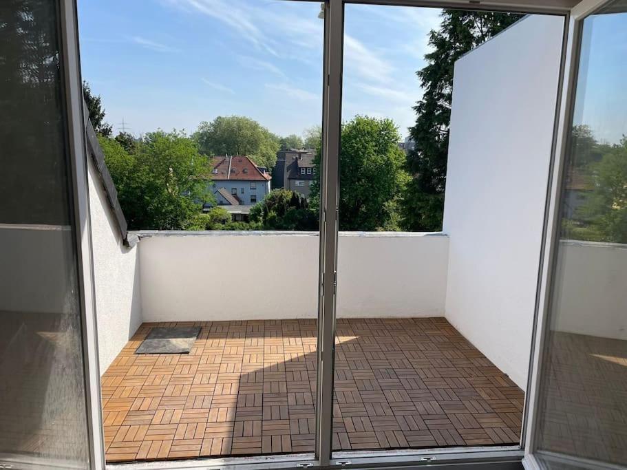 Moderne Ferienwohnung In Gelsenkirchen-Schalke Fuer 1 Bis 7 Personen Mit Terrasse, Ideal Fuer Gruppen & Stadionbesuche Zewnętrze zdjęcie